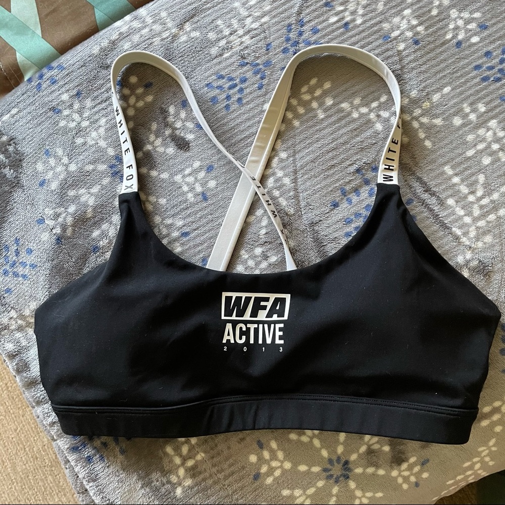 White fox sports bra ✨